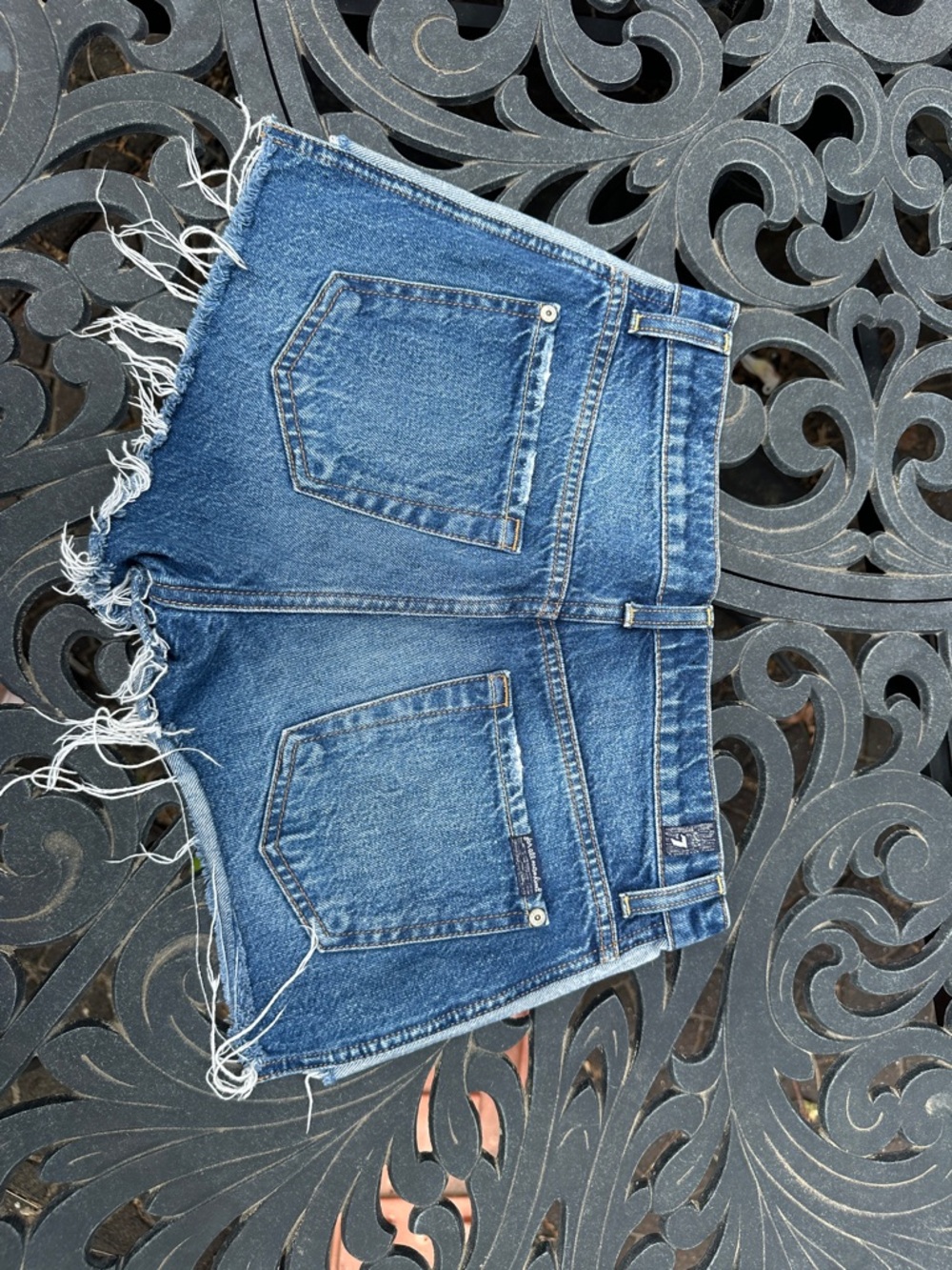 7 for all mankind jean shorts size 25 - Picture 8 of 8